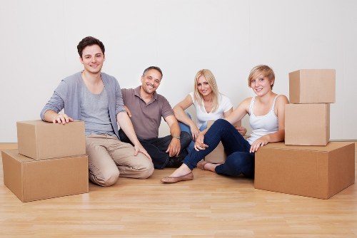 Local moving truck service for Tufnell Park streets and access challenges